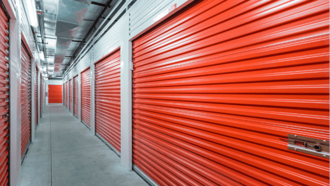 The advantages of renting commercial self-storage for businesses